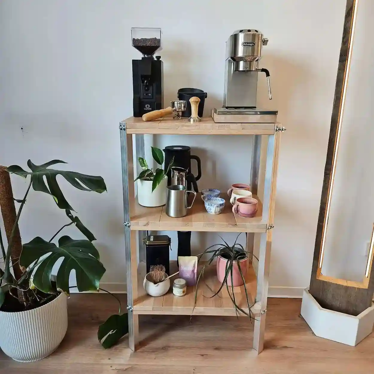 Coffee corner with De'Longhi Dedica Eureka Mignon Silenzio